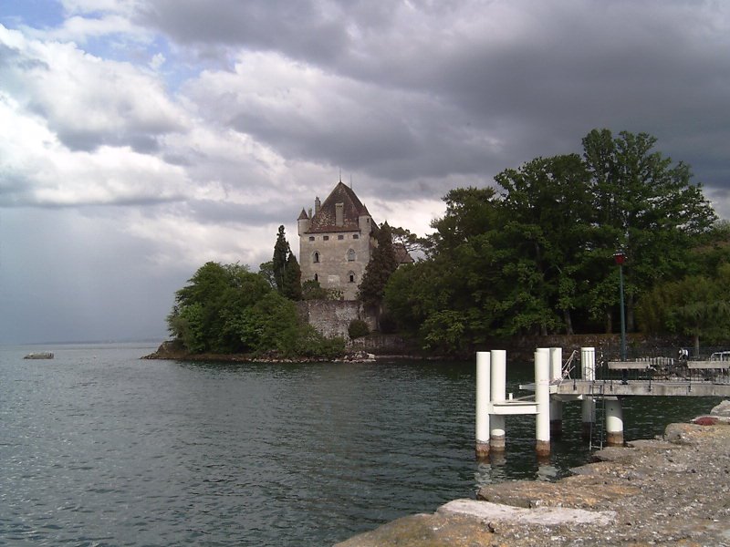 Château d'Yvoire au bord du lac Léman by Chahbaz MOMTAZ