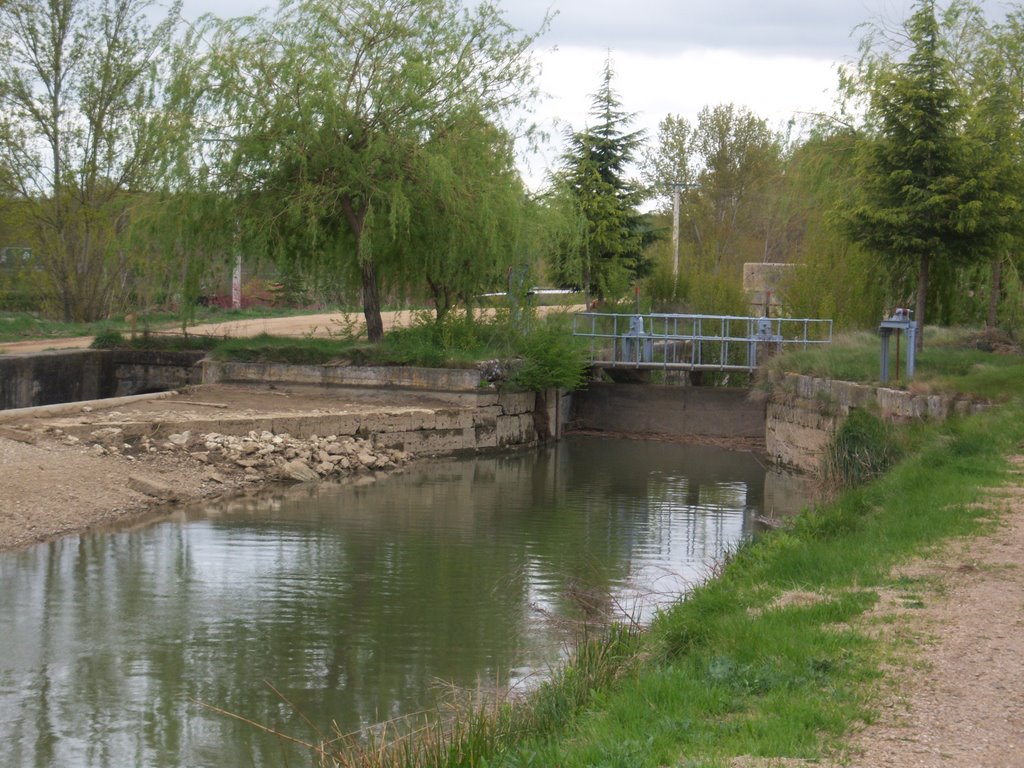 Esclusa 37 del Canal de Castilla - Dueñas (Palencia) by ©-Miguel A. Rodríguez Terán