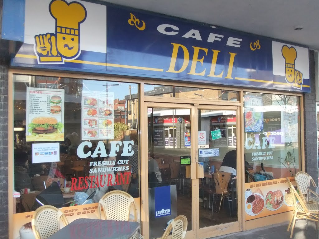 Deli Cafe, Farnborough by Robert'sGoogleEarthPictures