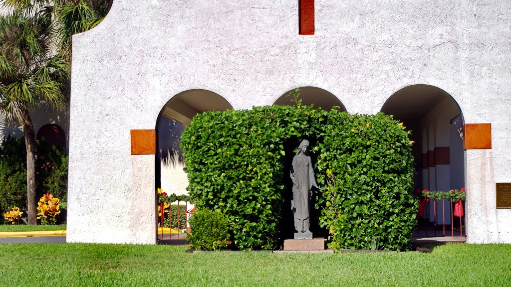 2013 12-18 Lake Wales, Fl - Holy Spirit Catholic Church by Qwilleran