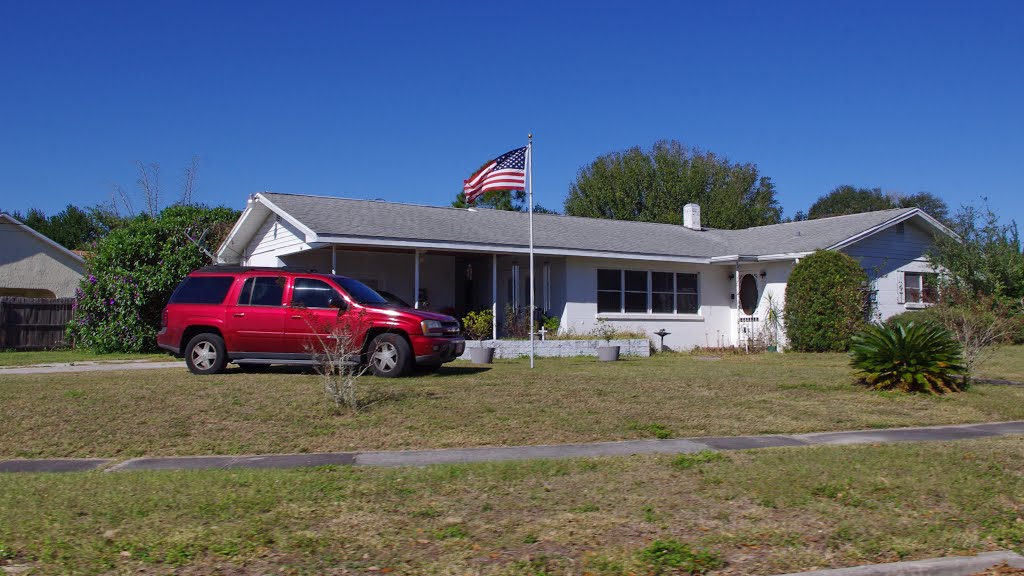 2013 12-18 Lake Wales, Fl - Ridge Manor Dr. by Qwilleran