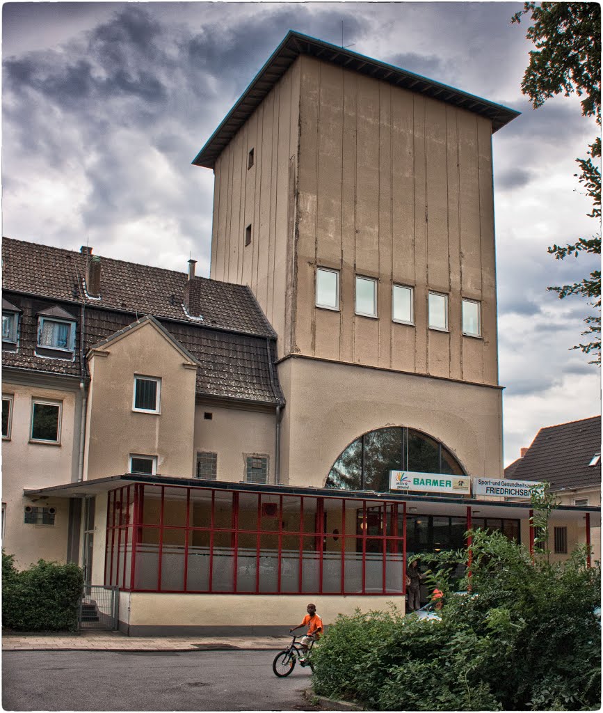 Friedrichsbad 2, Kerckhoffstraße by Ralf Siegler