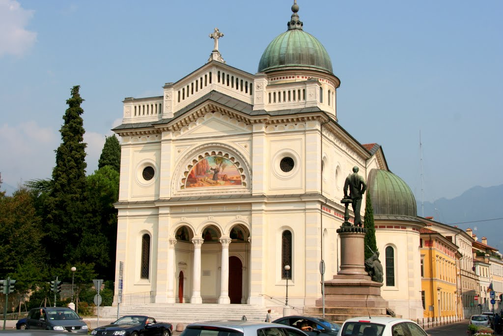 Chiesa Agostiniana a Schio ©Mica Chemello by Mica Chemello