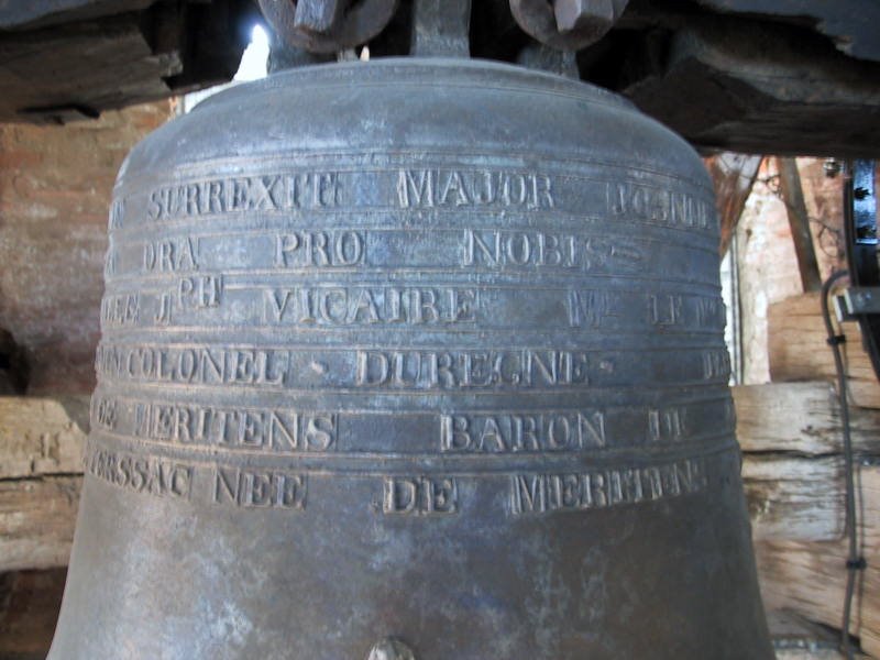 Saint Lizier l'Eglise, une Cloche by Roger EYCHENNE