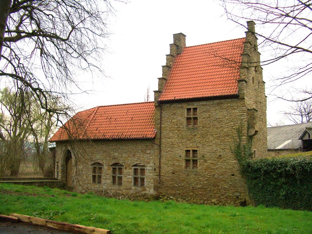 Dortmund - Holzen - Rittergut Haus Steinhausen - Torhaus und Wohnturm von 1628 der ehem. Wasserburg by Nök