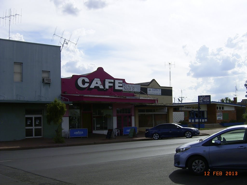 Nyngan - Shops - 2013-02-15 by sandyriva