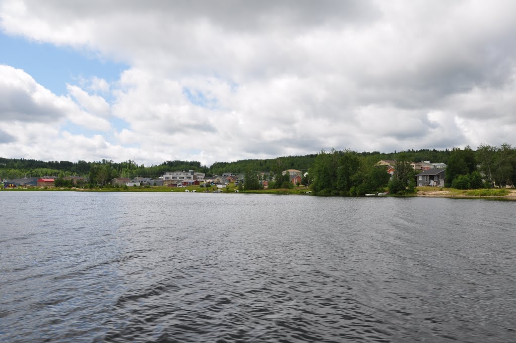 Manawan, village Atikamekw by Erik LEDROIT