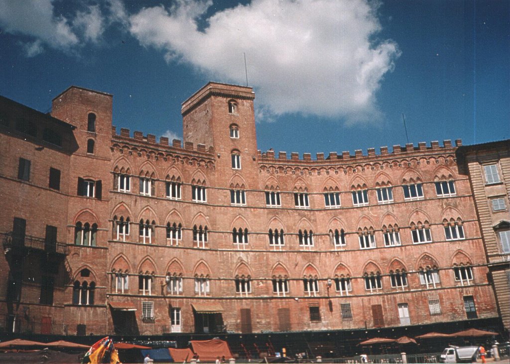 Siena. Plaza del Campo by maxlasen