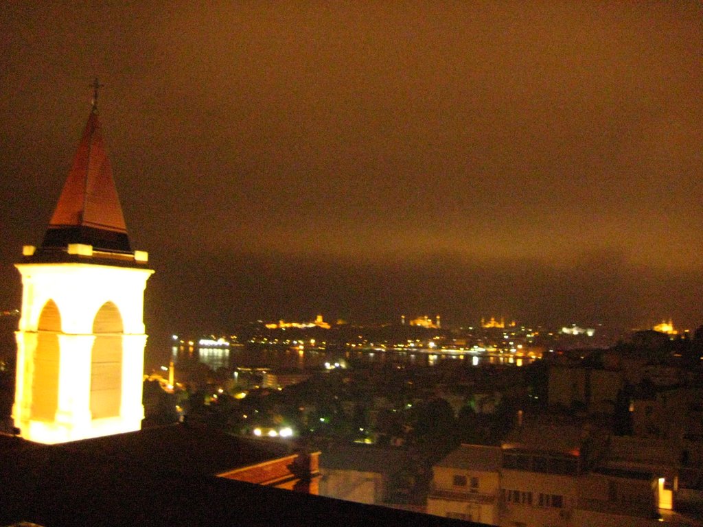 ISTANBUL BY NIGHT! by Anna Hatzinikolaou-G…