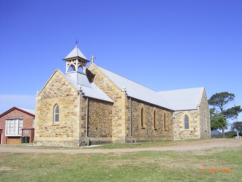 Rylstone - Anglican Church - 2012-11-21 by sandyriva