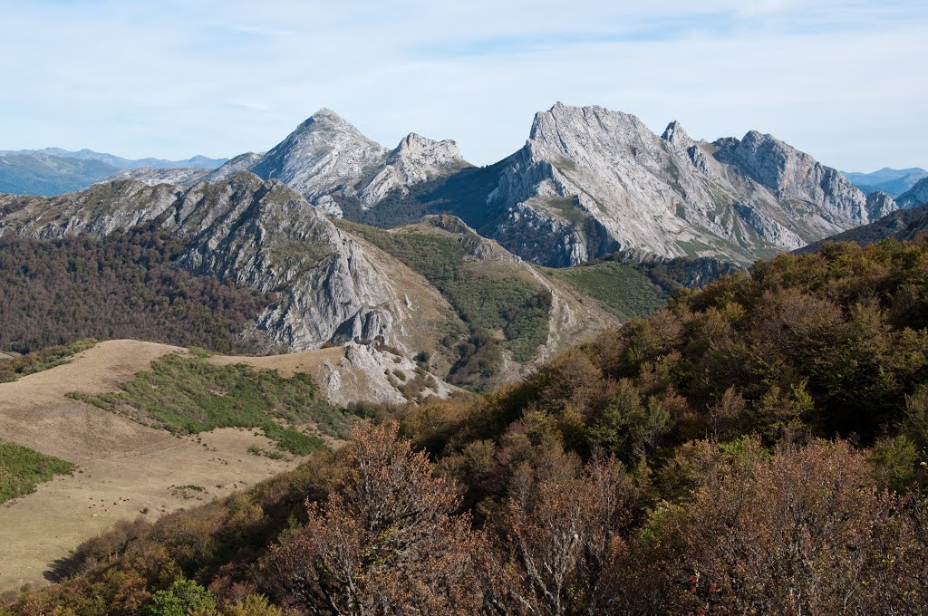 YORDAS DESDE NAVEDA; MTÑ ORIENTAL, PAÍS LEONÉS by LLANADAY