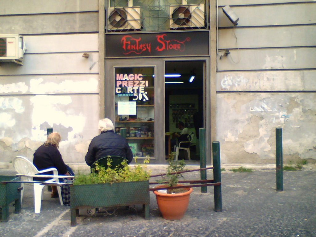 Fantasy Store di Via Tarsia by Fabio De Cesare