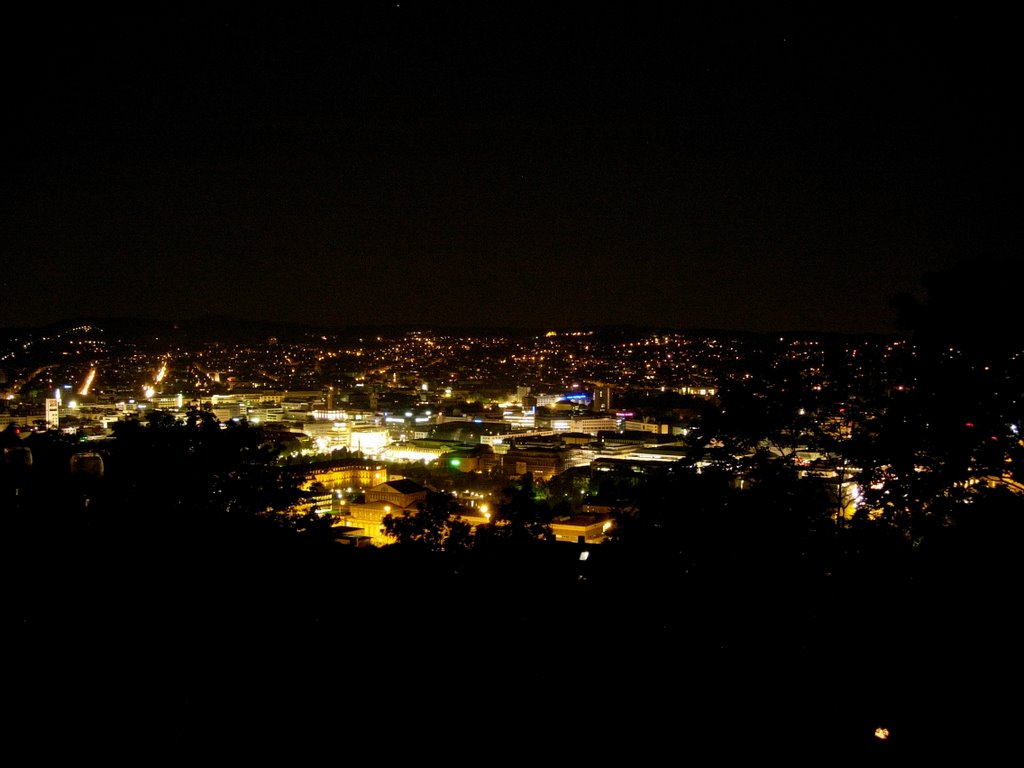 Blick auf Schlossplatz, Stuttgart by ChaiHo