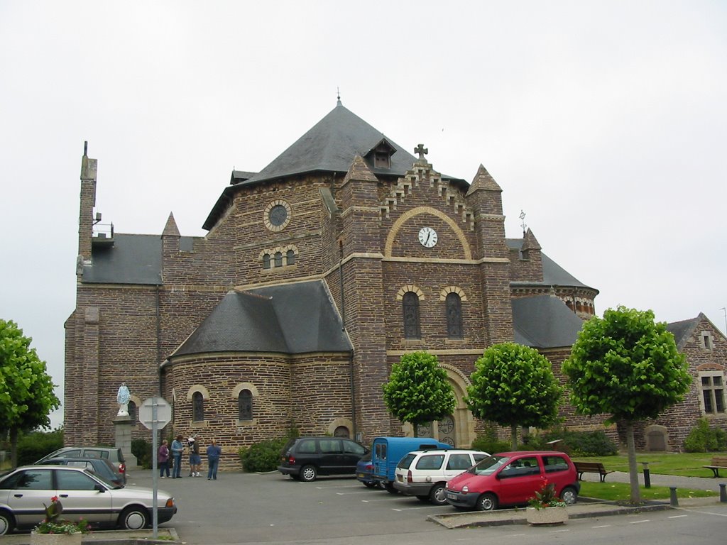 Eglise Maxent by Loïc Houart