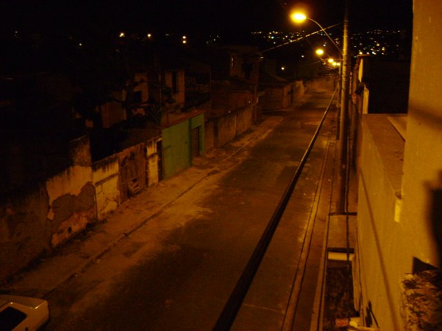 Rua João Carlos a noite. by Joao Vitor Arquete - BH