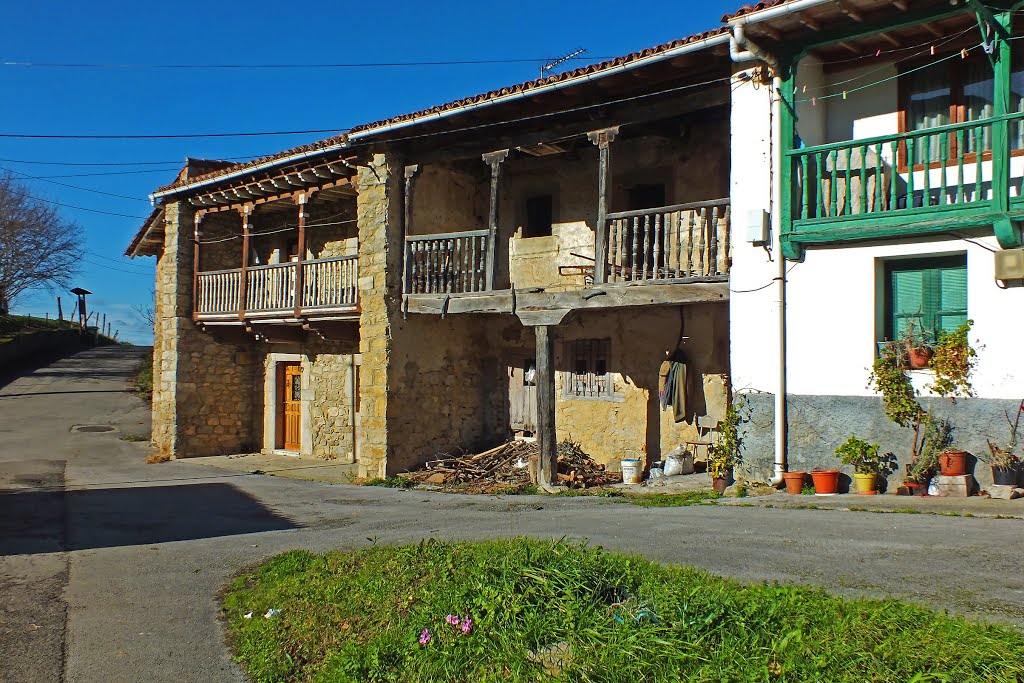 Largañosa, Concejo de Ribadedeva. Principado de Asturias. by Valentín Enrique