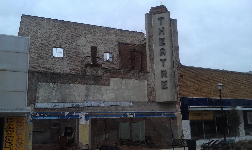 Roanoke Theatre- Roanoke AL by kevystew