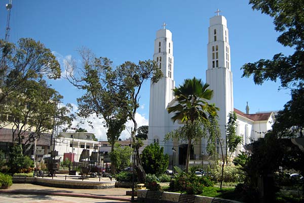 Iglesia la Altagracia, Santiago Rep Dominicana by fortunaville