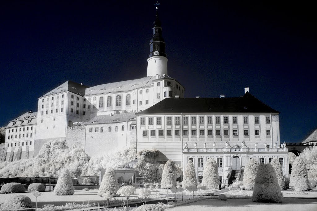 Schloss Weesenstein by Horst Reisinger