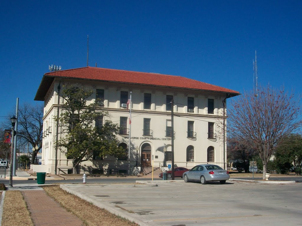 Valverde Tx. County Judicial Center. by fernando yates