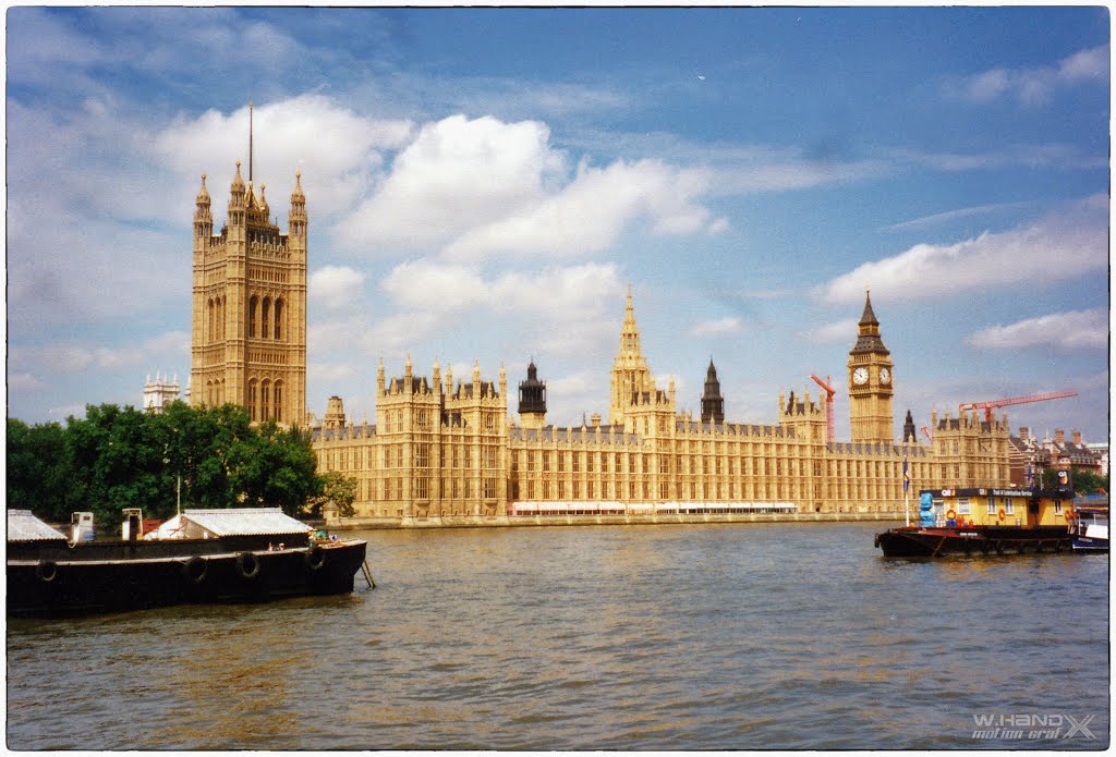 London 1996 - The Parliament by axking77