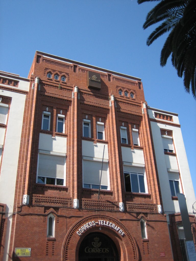 Edificio Correos de Badajoz by Ingwe9