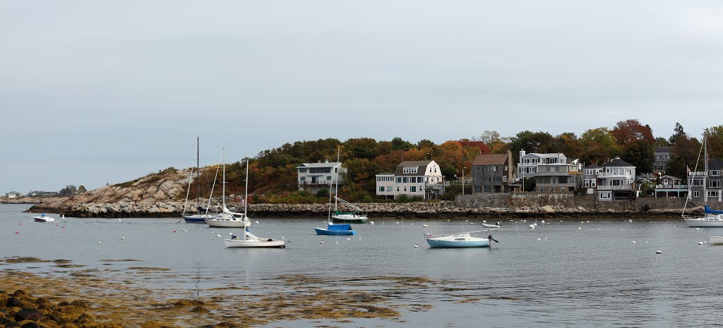 Rockport Harbor, Massachusetts by Bob Linsdell