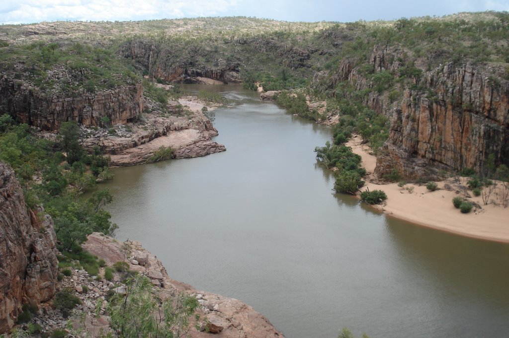 Katherine Gorge by AwOiSoAk KaOsIoWa