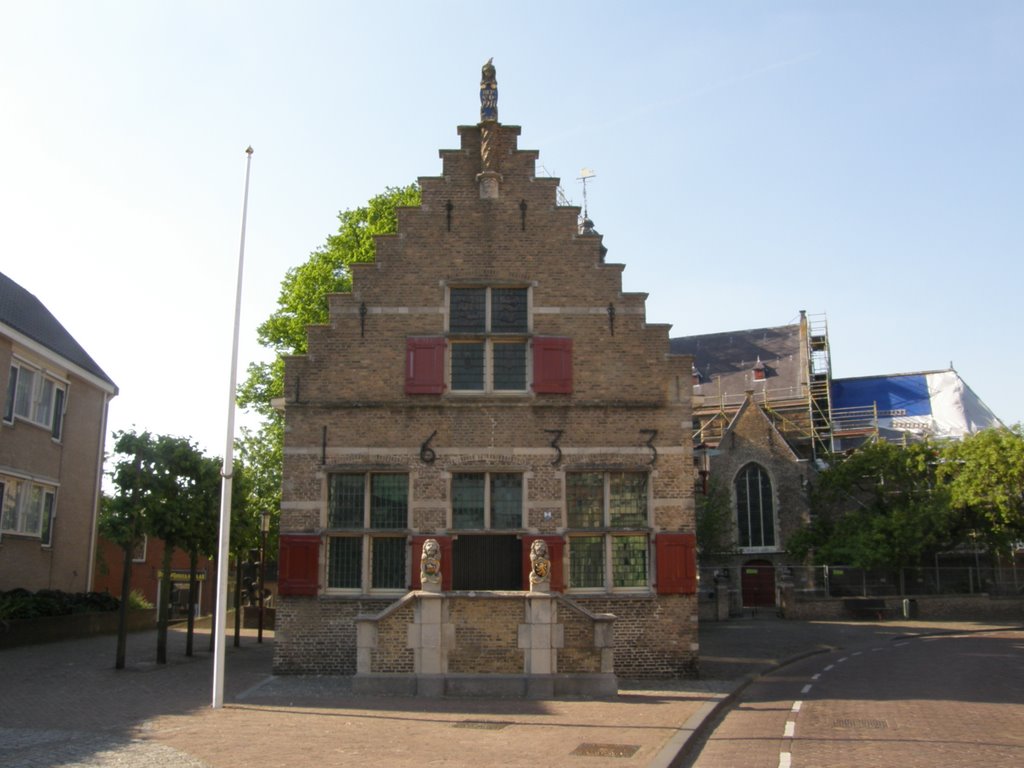 Raadhuis Halsteren by Michiel Könst