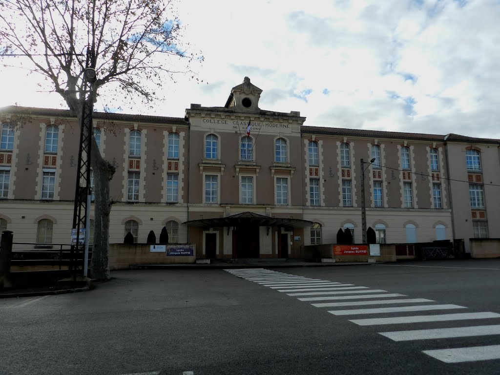 Lycée Jacques Ruffie by felipeche