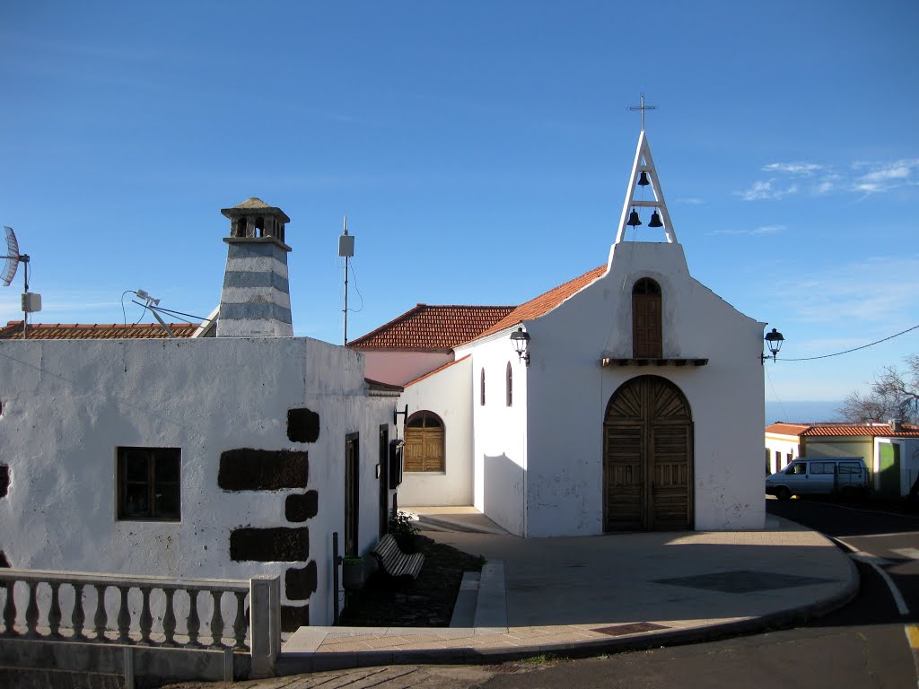 Afternoon shadows. Las Tricias, La Palma by Helvi H.