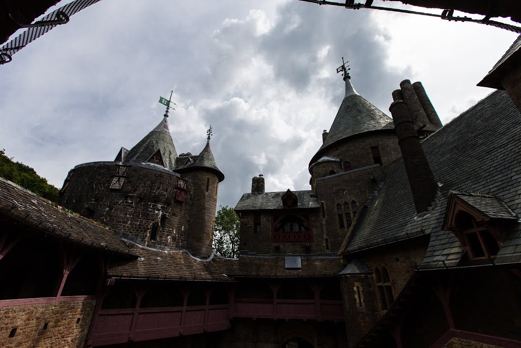 Central Courtyard, Castell Coch by Jennifer Bailey