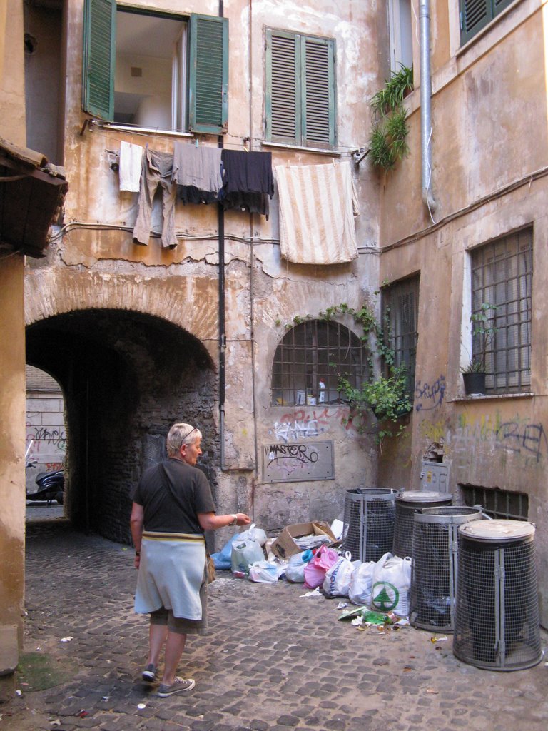 Cortile degli acetari. by maes maestri