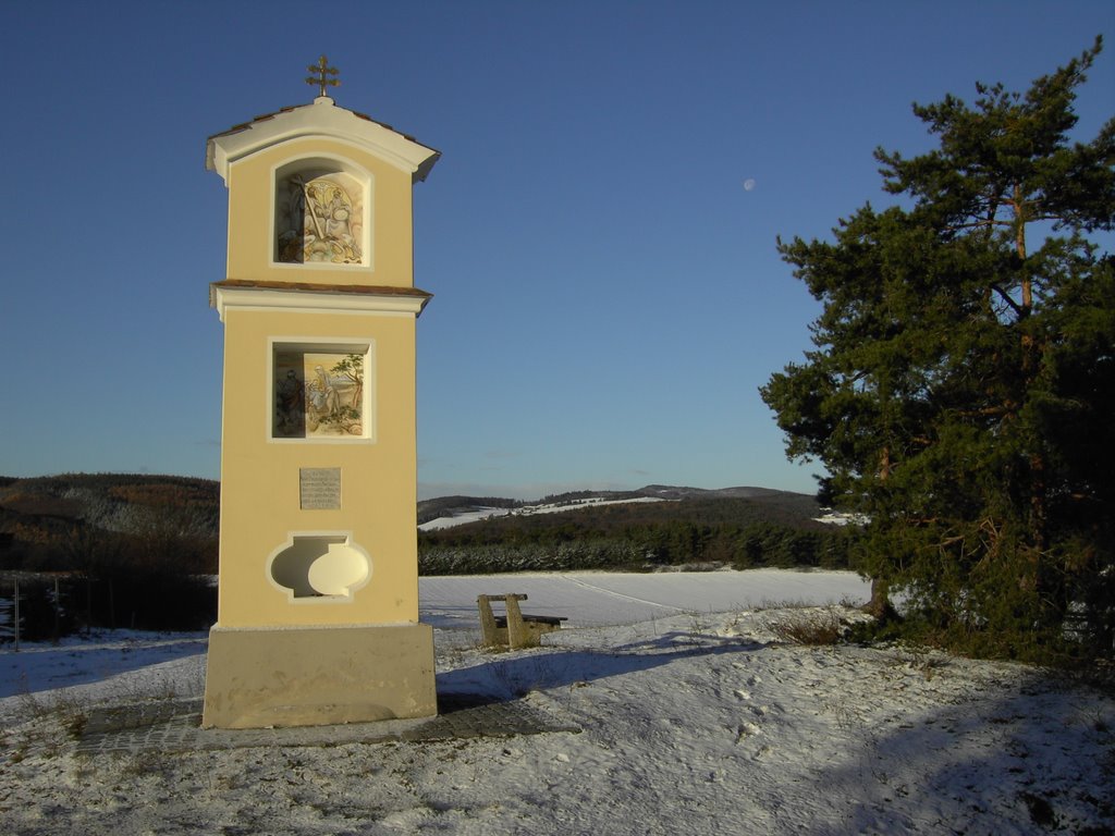 Brüenauer Kreuz bei Egelsee mit Monduntergang (Großer Tullnerfeld Rundwanderweg) by gt123456