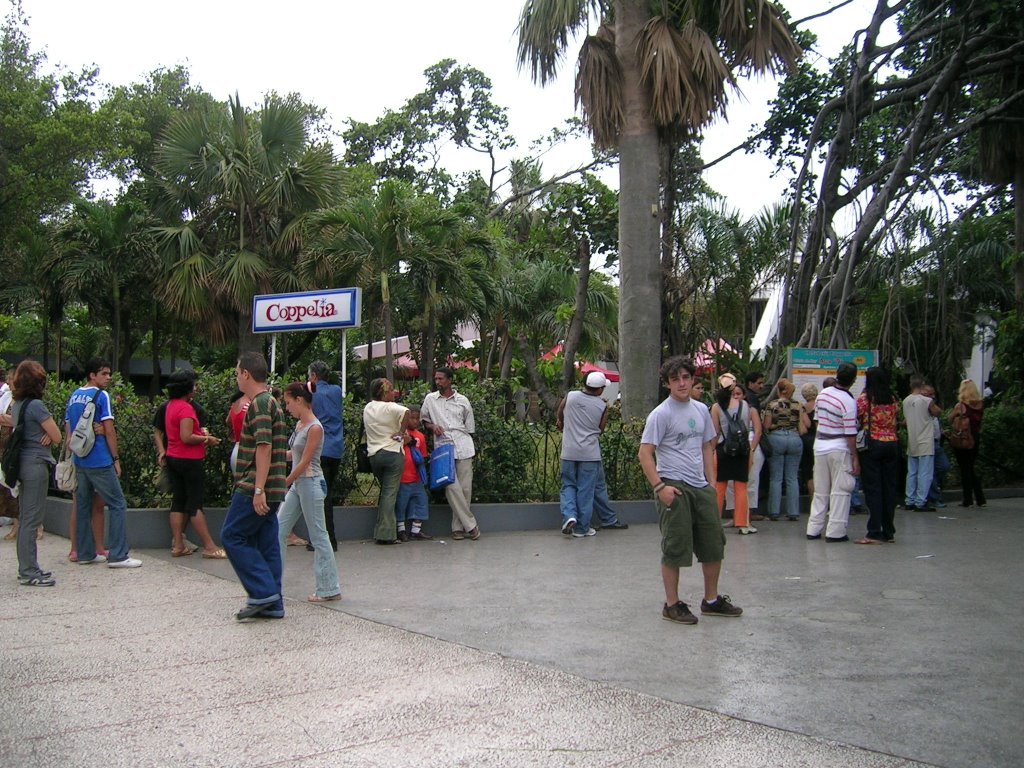 La habana Cuba Los helados Coppelia by © xeima