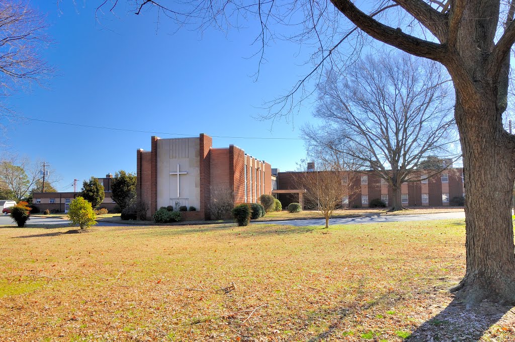 VIRGINIA: HAMPTON: HAMPTON UNIVERSITY: [formerly Holy Family Retreat, the Redemptorists (Roman Catholic)], 1414 North Mallory Street (S.R. 169) by Douglas W. Reynolds, Jr.