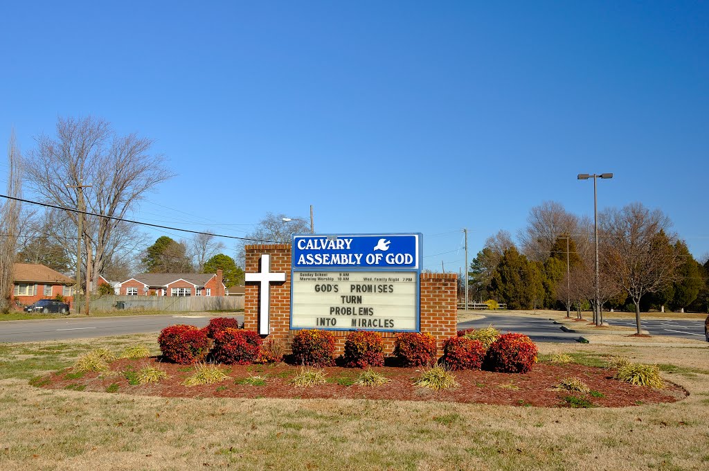 VIRGINIA: HAMPTON: Calvary Assembly of God, 1380 North Mallory Street (S.R. 169) road sign by Douglas W. Reynolds, Jr.