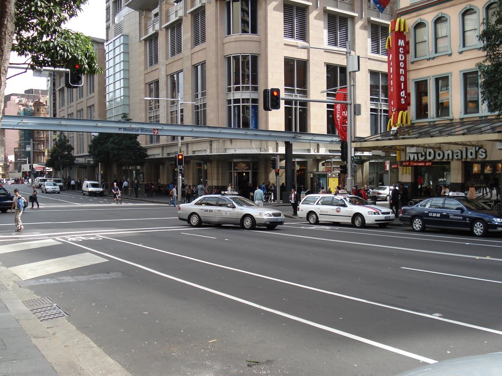 A street corner at Sydney CBD by Ryan72