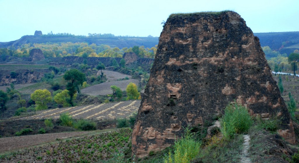 杀虎口长城 Great Wall beside Shahukou Fortress by 满仓