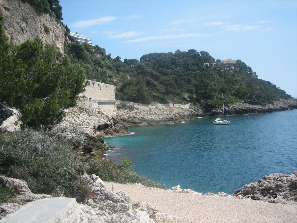 Cap Martin - Bord de mer by Jeremy Bourgouin