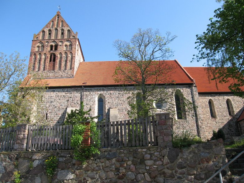 Lychen Kirche by Jürgen Skop