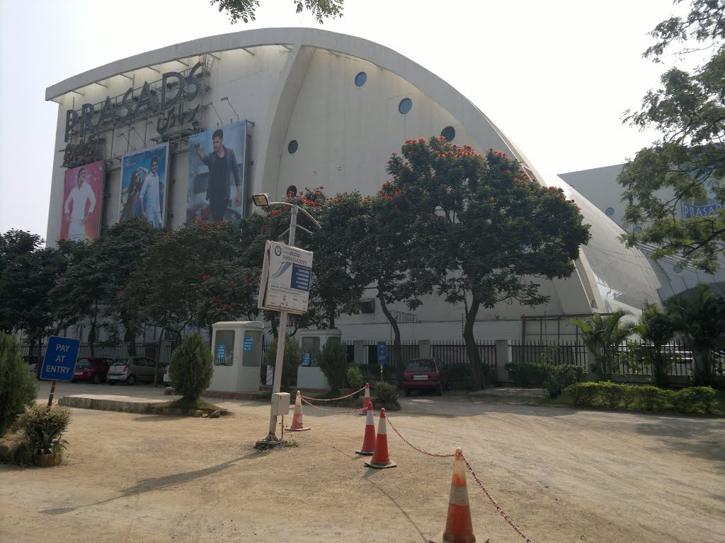 Prasad Imax,Khairatabad, Hyderabad, Andhra Pradesh, India by kamalakaranthati