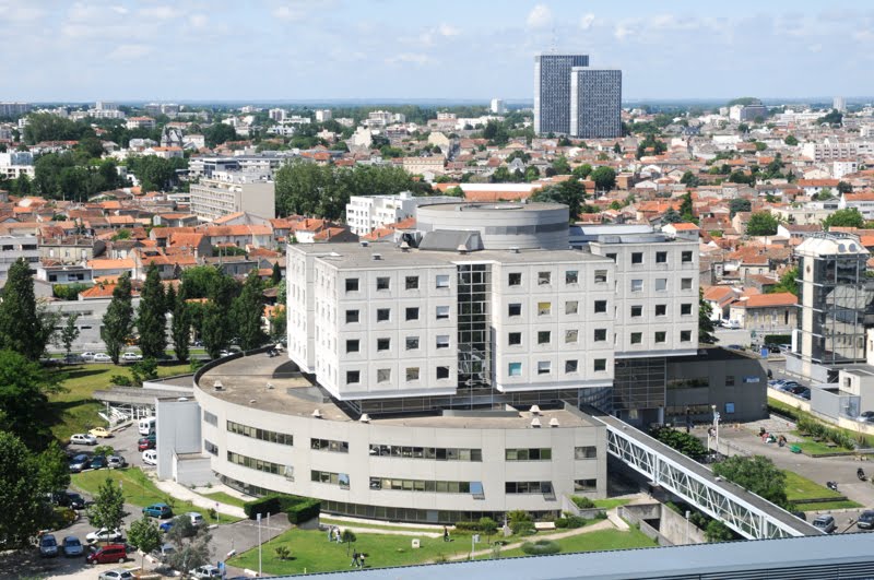 CHU hôpital des enfants by FranCk Cazaux