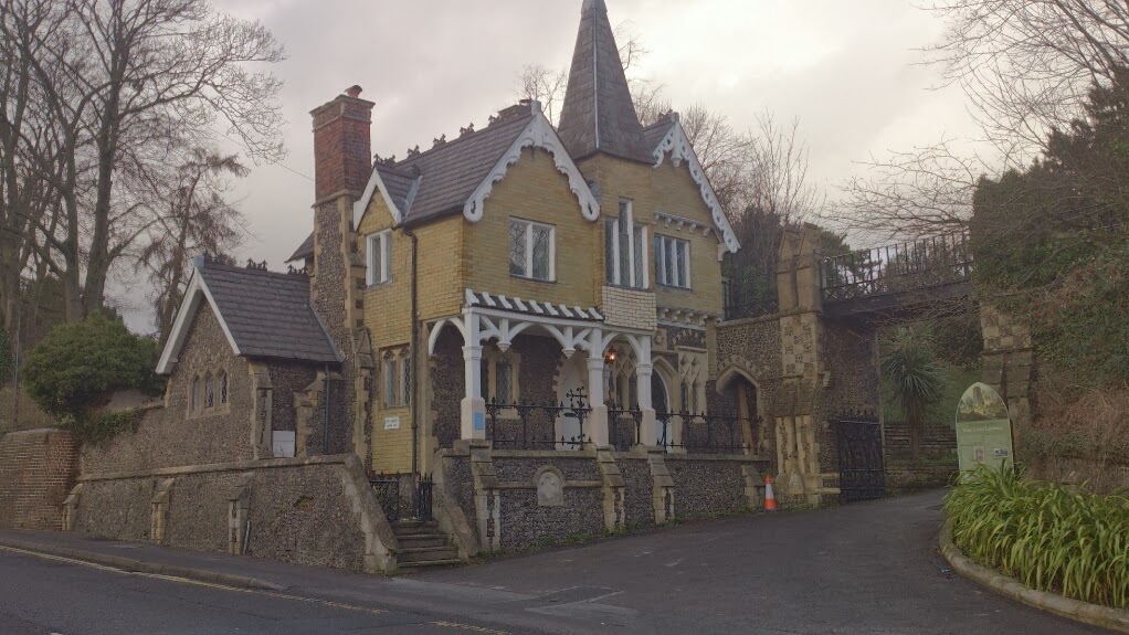 Chapel Hill, Basingstoke, Hampshire, UK by Michael Boks