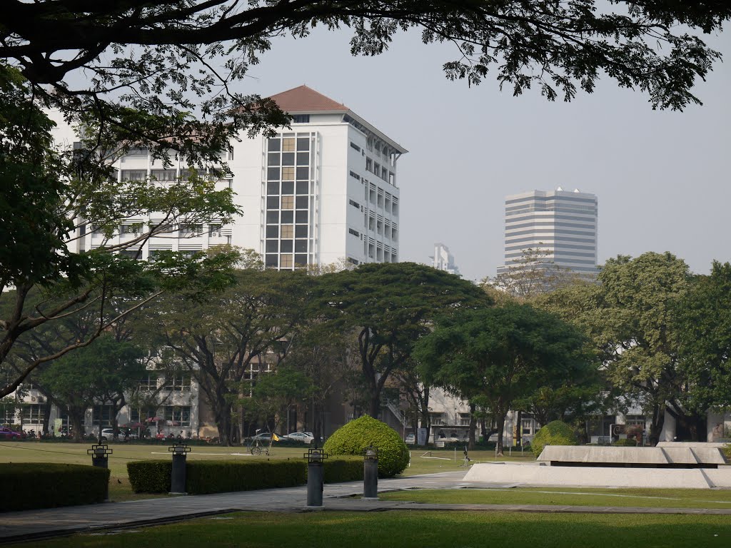 Chulalongkorn University by Sven Mueller