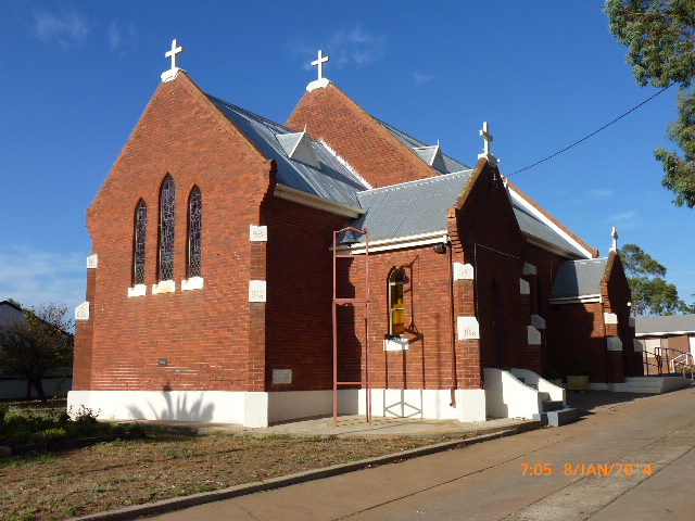 Cobar - Anglican Church - 2014-01-08 by sandyriva