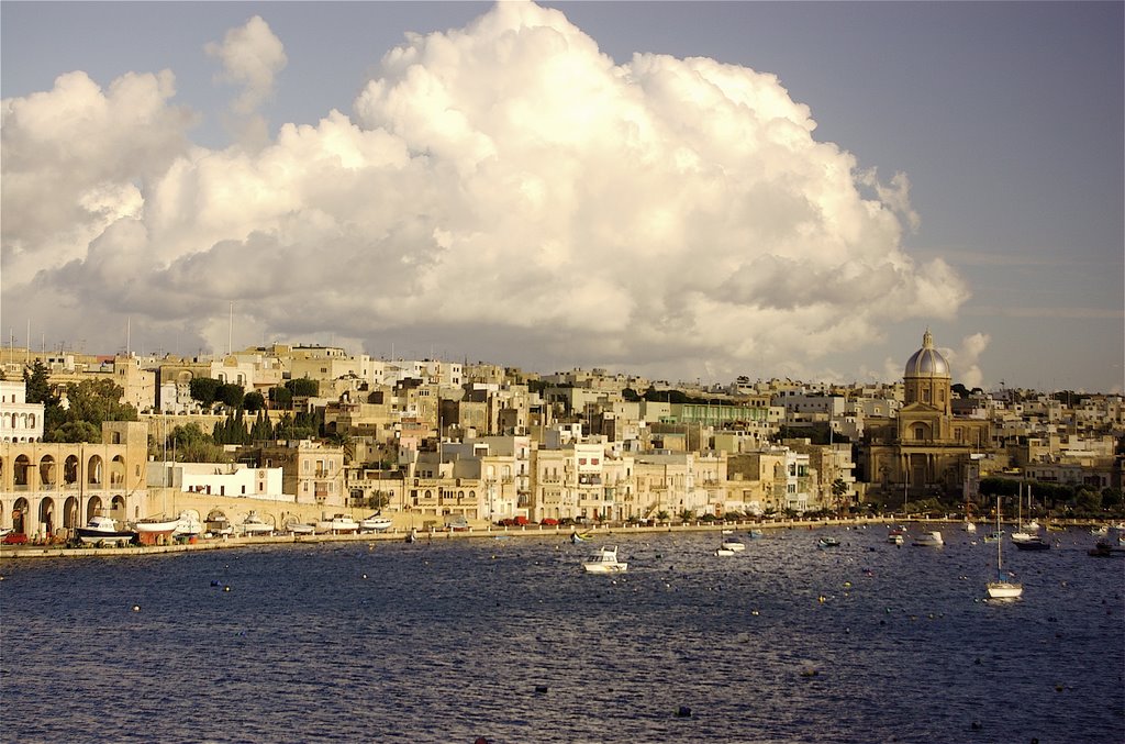 Senglea by laura Ferrari