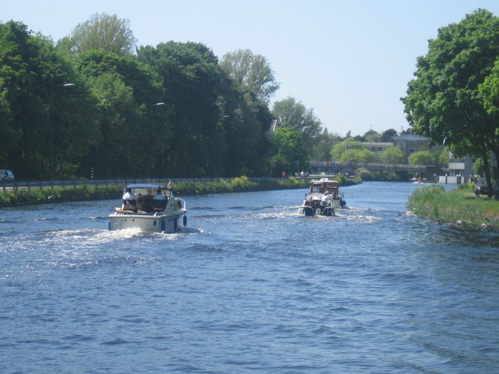 Rijswijk, de Vliet en Hoornbrug by gerrits