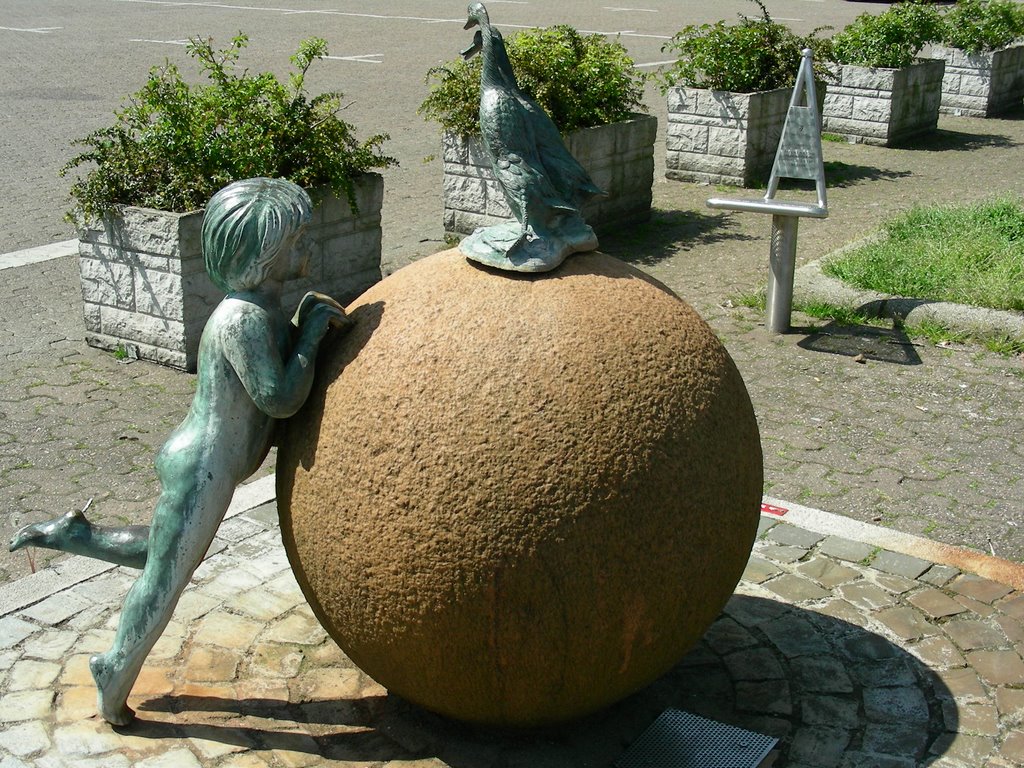 Wesel-Flüren, Kunst am Marktplatz (2008) by HPineker