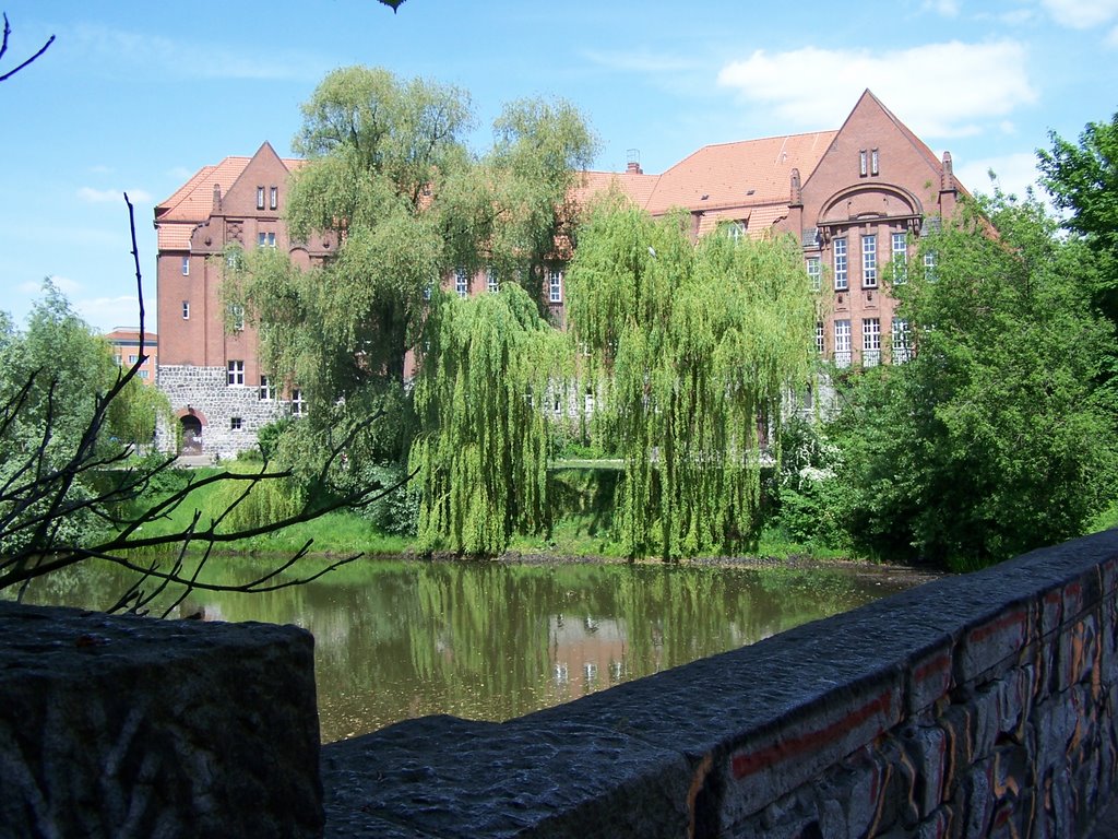 Bühring-Oberschule by Einhart